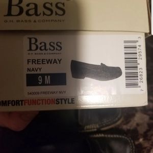 womans bass shoes